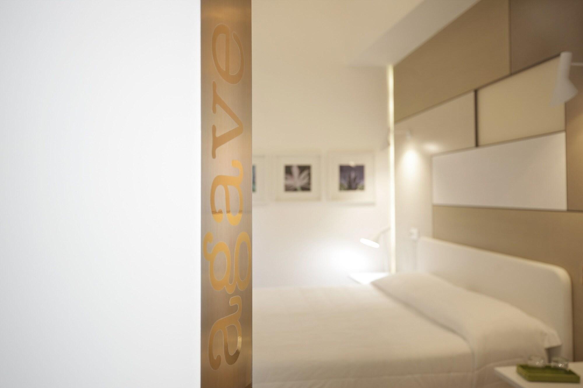 Santacroce Luxury Rooms Lecce Exterior foto