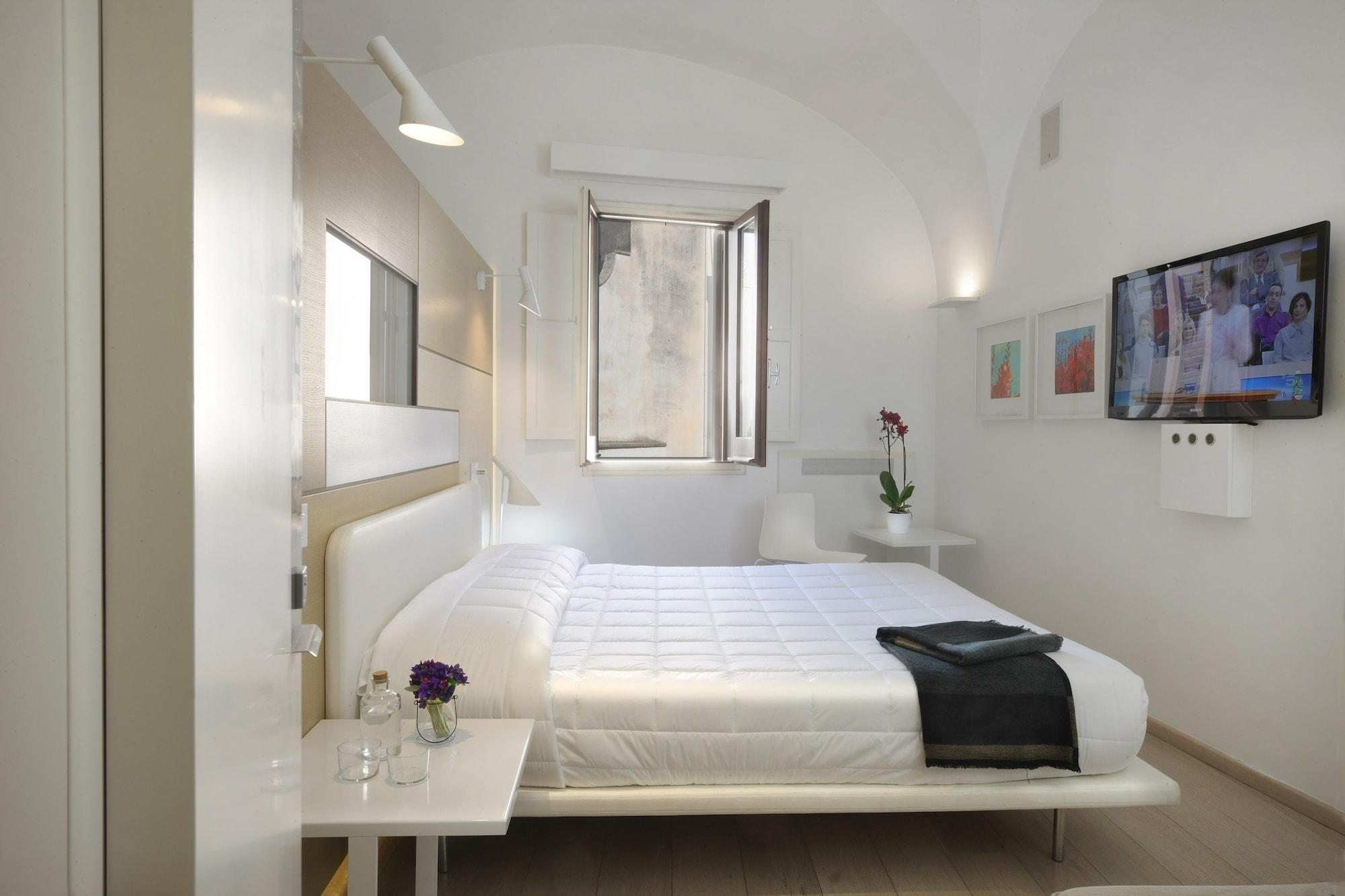 Santacroce Luxury Rooms Lecce Exterior foto