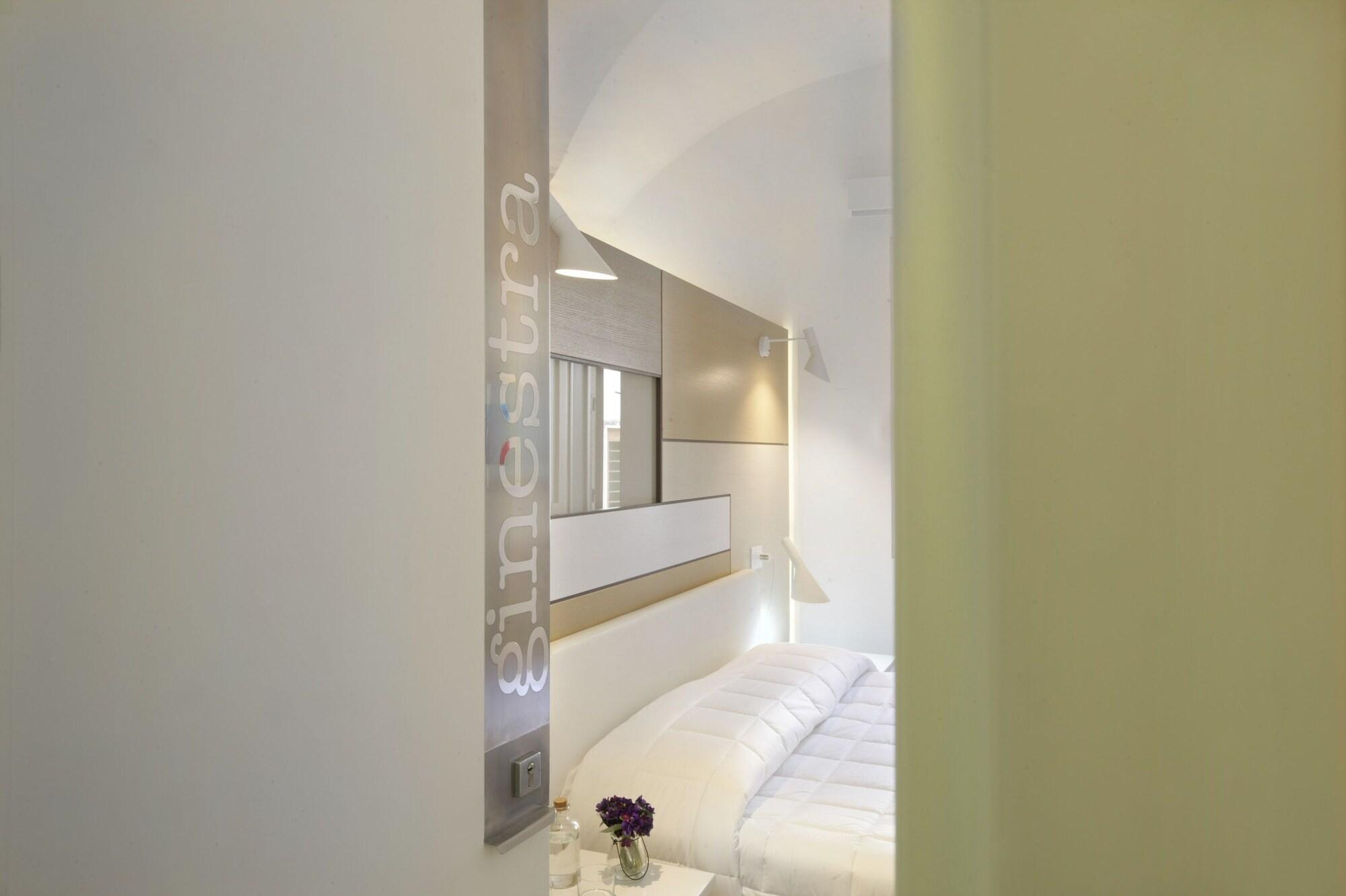 Santacroce Luxury Rooms Lecce Exterior foto